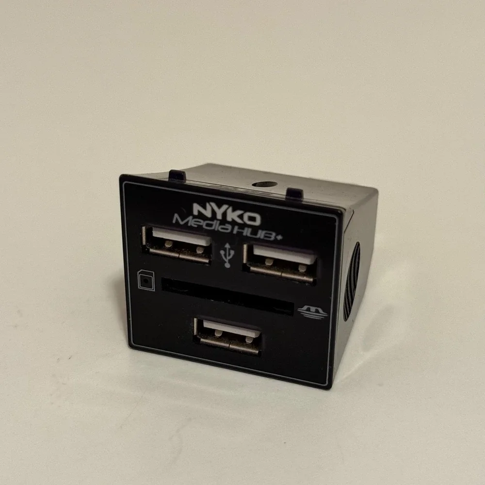 Nyko Media Hub PS3